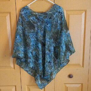 Elegant Blue and Green Women's Top